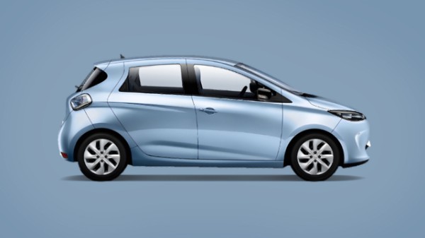 Zoé - creator of “voitures à vivre” (cars for living)