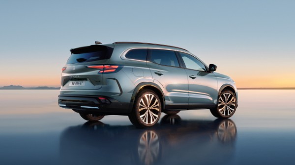 Renault Espace full hybrid E-Tech