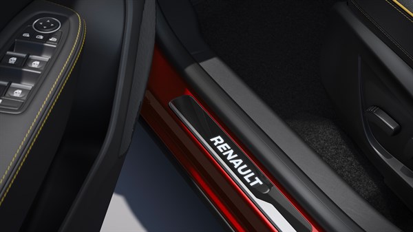 illuminated door sills - accessories - Renault Arkana E-Tech full hybrid