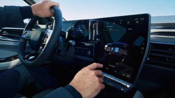 Espace full hybrid E-Tech - Renault