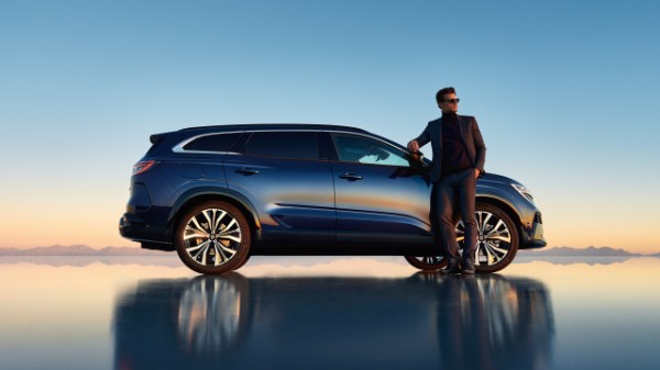Renault Espace full hybrid E-Tech