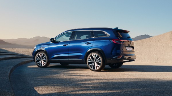 Renault Espace full hybrid E-Tech
