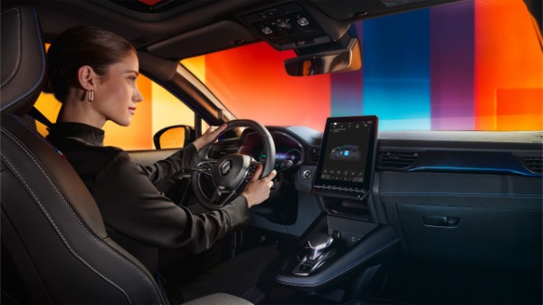 Regenerative braking - Renault Captur full hybrid E-Tech