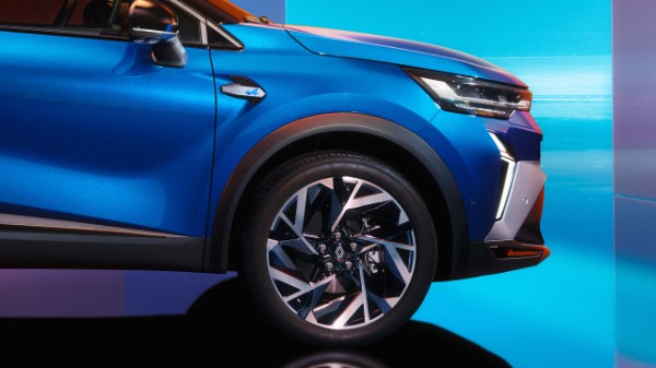 maintenance contracts - Renault Captur full hybrid E-Tech