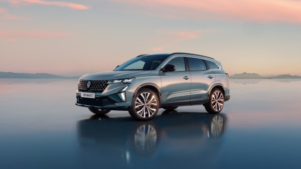 vehicle loan - financing and services - Renault Espace E-Tech full hybrid