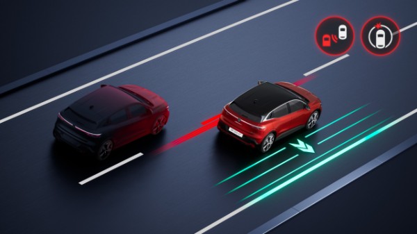 Renault Megane E-Tech electric - blind spot warning 