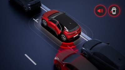 Renault Megane E-Tech electric - safe exit