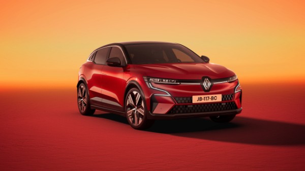 sporty lines - Megane E-Tech electric - Renault