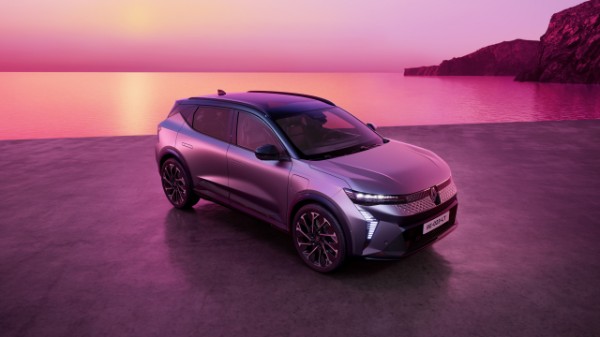 bold design - Renault Scenic E-Tech electric