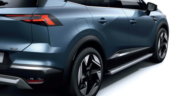 Renault Symbioz full hybrid E-Tech - premium running boards