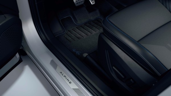 Renault Symbioz full hybrid E-Tech - esprit Alpine floor mats