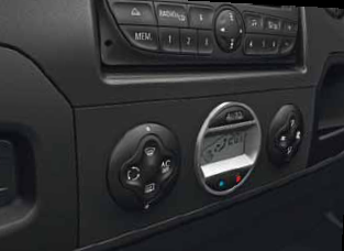 
														5. ELEKTRONINIS KONDICIONIERIUS
												Leidžia kabinoje lengvai palaikyti norimą temperatūrą. 
Yra skaitmeninis ekranas, stiklo rasojimo greito šalinimo 
funkcija ir šviesos jutiklis.				